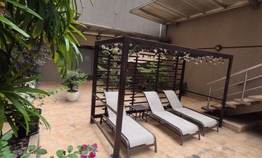Departamento Amoblado en Venta en Torres del Sol, 1 Habitación, 1 Baño, Garaje, Piscina Gimnasio, Seguridad.