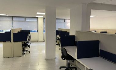 EDIFICIO EN EXCELENTE ESTADO EN COL EL PARQUE, CERCA DE TOREO