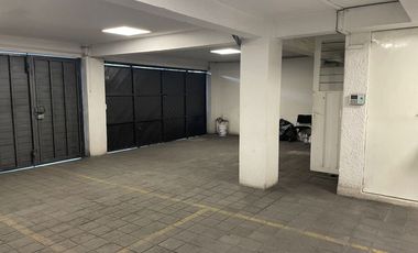 EDIFICIO EN EXCELENTE ESTADO EN COL EL PARQUE, CERCA DE TOREO