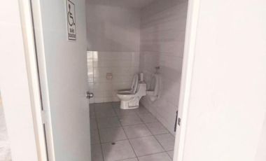 SE VENDE LOCAL COMERCIAL EN AV. TOMAS MARZONA CDRA 33. LOCAL GRANDE DE 442 M2