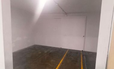 SE VENDE LOCAL COMERCIAL EN AV. TOMAS MARZONA CDRA 33. LOCAL GRANDE DE 442 M2