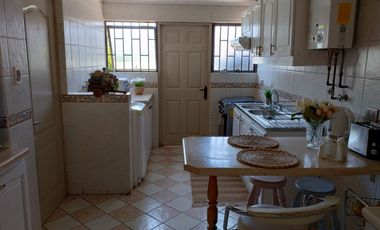 ¡Oportunidad única! Se vende comoda casa en Condominio Quinto Centenario.