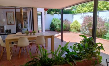¡Oportunidad única! Se vende comoda casa en Condominio Quinto Centenario.