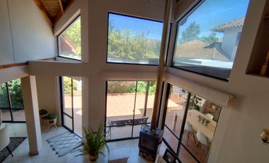 ¡Oportunidad única! Se vende comoda casa en Condominio Quinto Centenario.