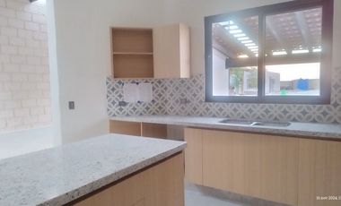 Casa de 1 planta, 3 recámaras, Lote 300 m2, Magnolia Residencial, San Miguel de Allende