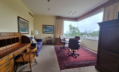 Bosques de las Lomas Venta Preciosa Residencia con alberca, excelente ubicación