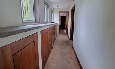 Bosques de las Lomas Venta Preciosa Residencia con alberca, excelente ubicación