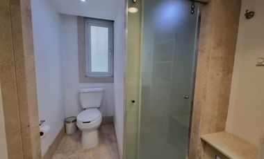 Bosques de las Lomas Venta Preciosa Residencia con alberca, excelente ubicación