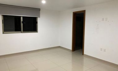 Renta casa en La Cima Con roof Garden Techado