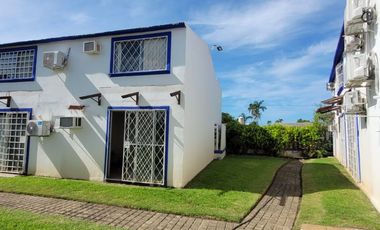 CASA  amplia CON ESTACIONAMIENTO PROPIO ALBERCA ACAPULCO LA MARQUESA