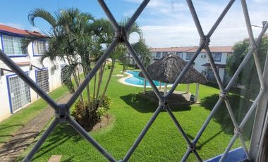 CASA  amplia CON ESTACIONAMIENTO PROPIO ALBERCA ACAPULCO LA MARQUESA
