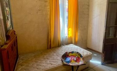 SE VENDE CASA EN PASAJE CERRADO 2D 1B 81MTS2 COMUNA SANTIAGO
