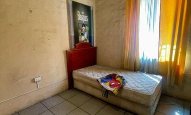SE VENDE CASA EN PASAJE CERRADO 2D 1B 81MTS2 COMUNA SANTIAGO