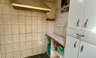 SE VENDE CASA EN PASAJE CERRADO 2D 1B 81MTS2 COMUNA SANTIAGO