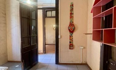 SE VENDE CASA EN PASAJE CERRADO 2D 1B 81MTS2 COMUNA SANTIAGO