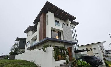 BRAND NEW 5BR HOUSE AND LOT IN VENARE NUVALI LAGUNA