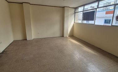 Departamento en Alquiler en el Centro de Guayaquil, 3 Habitaciones, 1 Baño, Centro.