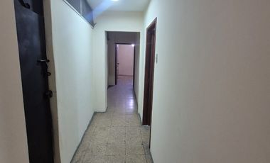 Departamento en Alquiler en el Centro de Guayaquil, 3 Habitaciones, 1 Baño, Centro.