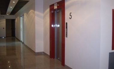 SE VENDE OFICINA RENTANDO