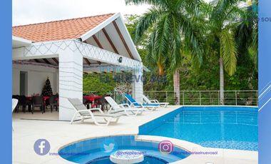 ¡¡INVIERTE YA EN CASA CAMPESTRE DENTRO DE CONDOMINIO MUY GRANDE Y HERMOSA MUY BIEN UBICADA!!SECTOR RESTREPO