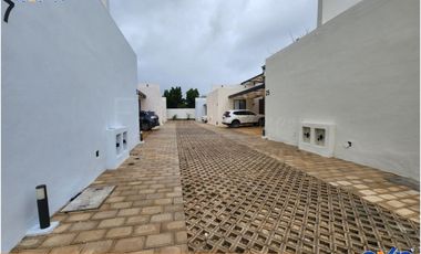 Casa de 3 recámaras en venta en zona norte de Mérida CON PRECIO ESPECIAL- Preventa diciembre 2026