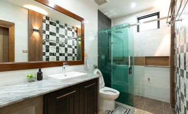 3-Bedroom, 3-Bathroom Tropical Pool Villa in Ao Nang, Krabi
