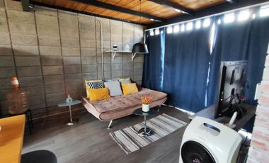 Se vende Loft tipo industrial de 82 m2 con alberca y jardin  en fraccionamiento Aiyana, Xochitepec, Mor.