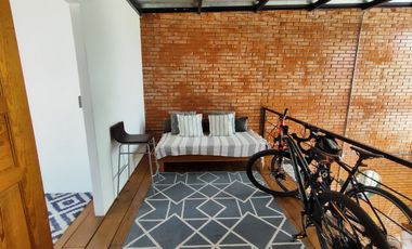 Se vende Loft tipo industrial de 82 m2 con alberca y jardin  en fraccionamiento Aiyana, Xochitepec, Mor.