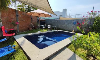 Se vende Loft tipo industrial de 82 m2 con alberca y jardin  en fraccionamiento Aiyana, Xochitepec, Mor.
