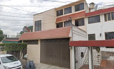 CASA ADJUDICADA EN LAS MARGARITAS, TLANEPANTLA, EDO DE MEX. ATRAS DE MUNDO E. OPORTUNIDAD PARA INVERSIONISTAS.