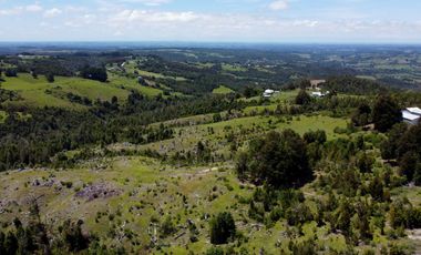 Campo a una hora de Puerto Varas de 8,6 hectáreas con hermosa vista