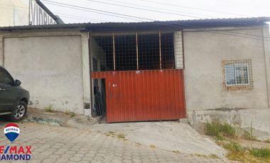 bodega con cubierta en buena ubicación H/M