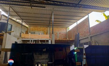 bodega con cubierta en buena ubicación H/M