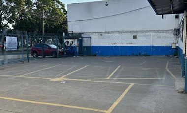 BODEGA EN EXCELENTE UBICACIÓN