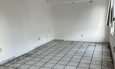 BODEGA EN EXCELENTE UBICACIÓN