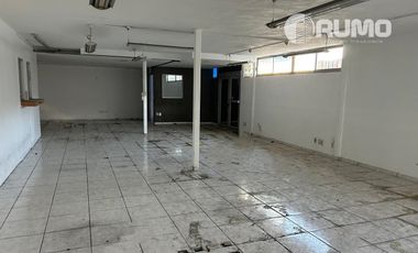 BODEGA EN EXCELENTE UBICACIÓN
