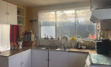 Nuevo precio! Venta casa 3D2B con cabaña 3D1B en sector Las Mariposas, Chillán
