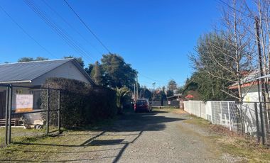 Nuevo precio! Venta casa 3D2B con cabaña 3D1B en sector Las Mariposas, Chillán