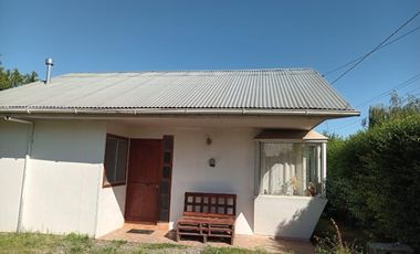 Nuevo precio! Venta casa 3D2B con cabaña 3D1B en sector Las Mariposas, Chillán