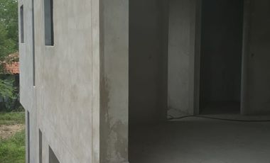 VENTA CASA EN OBRA GRIS- ZONA NORTE