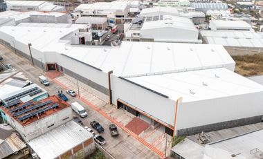 Complejo de 3 bodegas en renta, 4,941 m² construidos, Morelia Michoacán