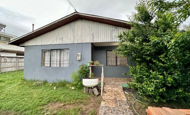 Venta casa con amplio terreno en sector Las Mariposas, Chillán