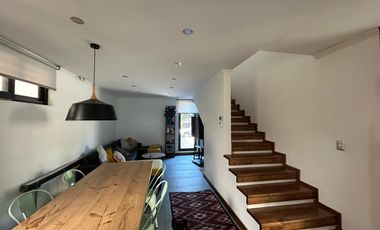 CASA ESTILO MODERNO, CONDOMINIO LAS BRISAS DE CHICUREO, COLINA, 430/2.000 M2, 5 DORMITORIOS, 6 BAÑOS, TERRAZA, QUINCHO Y PISCINA