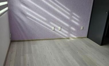 Linda casa en venta en Colonial del lago