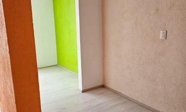 Linda casa en venta en Colonial del lago