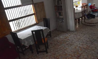 CASA EN VENTA - MANGA