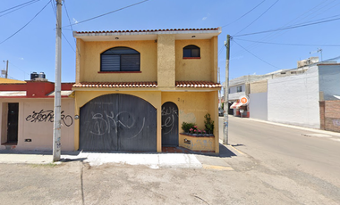 CASA EN VENTA EN SANTIAGO DE QUERETARO