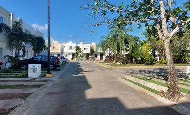 CASA DE 3 HABITACIONES PLAYA DEL CARMEN NV 111