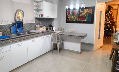 Renta/venta  casa en Urbanización Milann, 4 Dormitorios, por el CC El Dorado