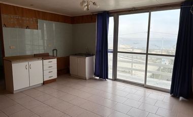 Reservada. Se aceptan ofertas! Venta casa potencial comercial en Bahía Inglesa